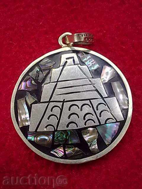 Αρχικό ασημένιο μενταγιόν με τιμή 99.00 BGN | € 50.62 Αρχικό ασημένιο μενταγιόν με τιμή 99.00 BGN | € 50.62