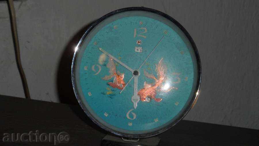 CLOCK WITH two fish