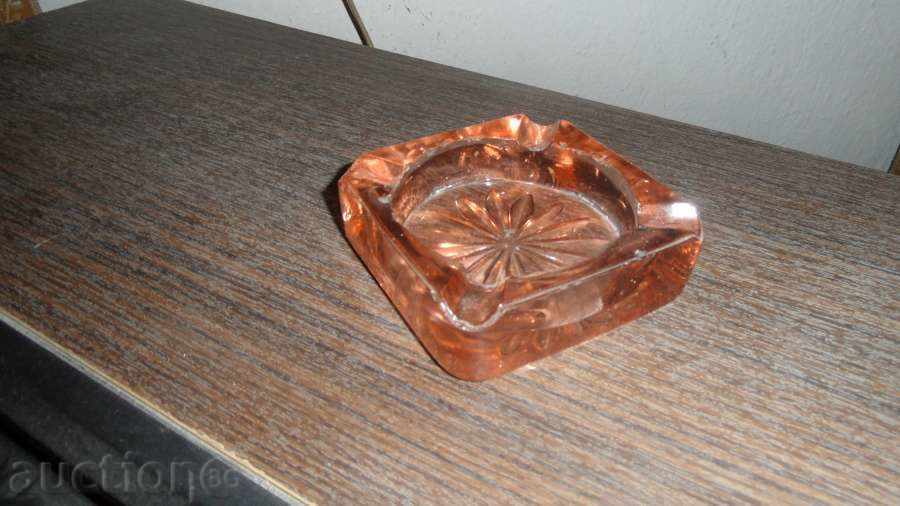 ПЕПЕЛНИК   от розово стъкло, масивен