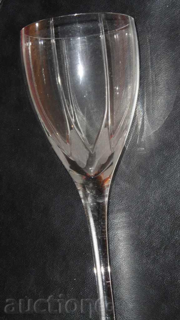 SERVICE of 6 cups, red wine crystal, "Kitka" N.pazar with price 99.00 BGN | € 50.62 SERVICE of 6 cups, red wine crystal, "Kitka" N.pazar with price 99.00 BGN | € 50.62