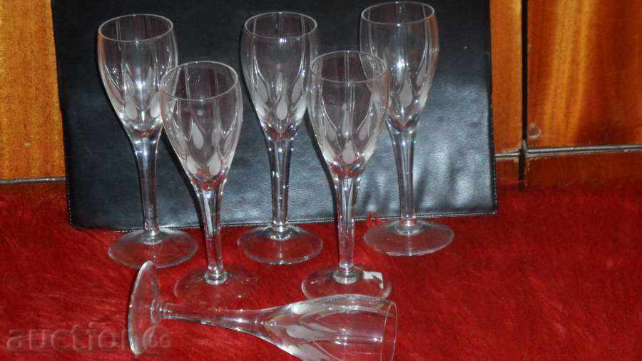 SERVICIUL bulgaresc pentru vin alb, cristal, „Kitka” Novi Pazar cu preț 99.00 BGN | € 50.62 SERVICIUL bulgaresc pentru vin alb, cristal, „Kitka” Novi Pazar cu preț 99.00 BGN | € 50.62