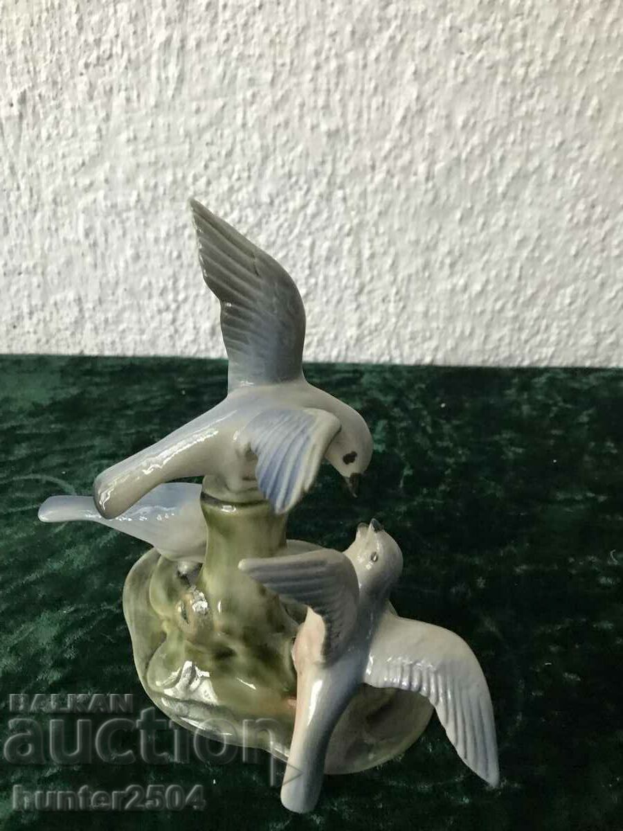 Portc. figurine - colored 3 birds. Large about 200 mm. with price 49.95 BGN | € 25.54