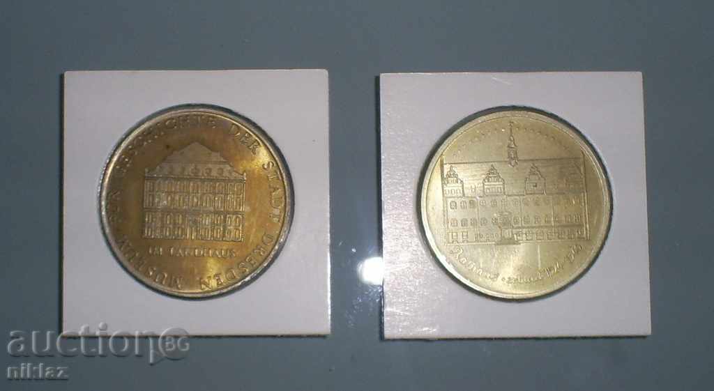 LOT OF TWO FABRICS FROM THE CENTURY OF THE LAST YEAR - 7 LOT OF TWO FABRICS FROM THE CENTURY OF THE LAST YEAR - 7