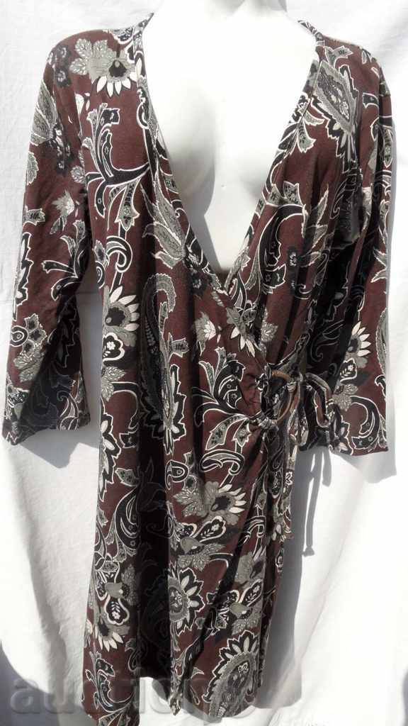 Blouse / Tunic in brown with figures