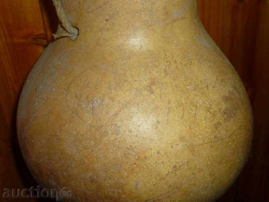 Delivery of Ancient gourmet used for the measure during the harvest Delivery of Ancient gourmet used for the measure during the harvest