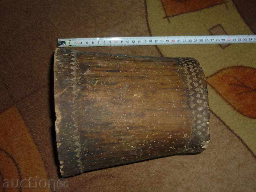 Delivery of Ancient wooden jug with shepherd carving UNIQUE Delivery of Ancient wooden jug with shepherd carving UNIQUE