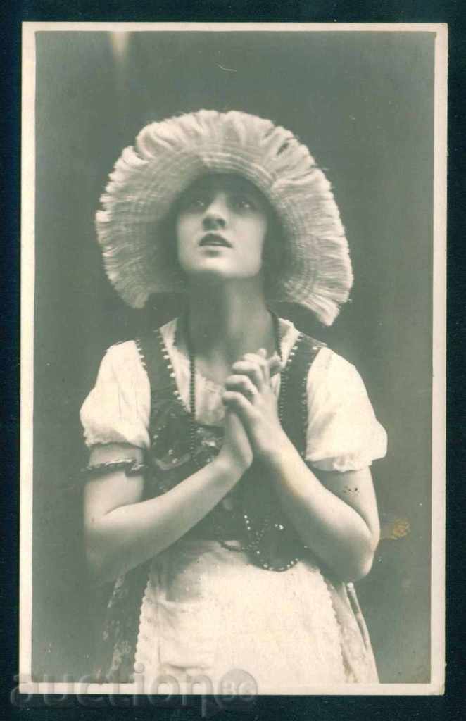 AUTOGRAPH Varna - T. SIMEONOVA operetta Happy A8261 with price 20.00 BGN | € 10.23 AUTOGRAPH Varna - T. SIMEONOVA operetta Happy A8261 with price 20.00 BGN | € 10.23