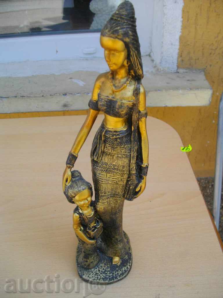 Αγαλματίδιο - Μητέρα και Παιδί