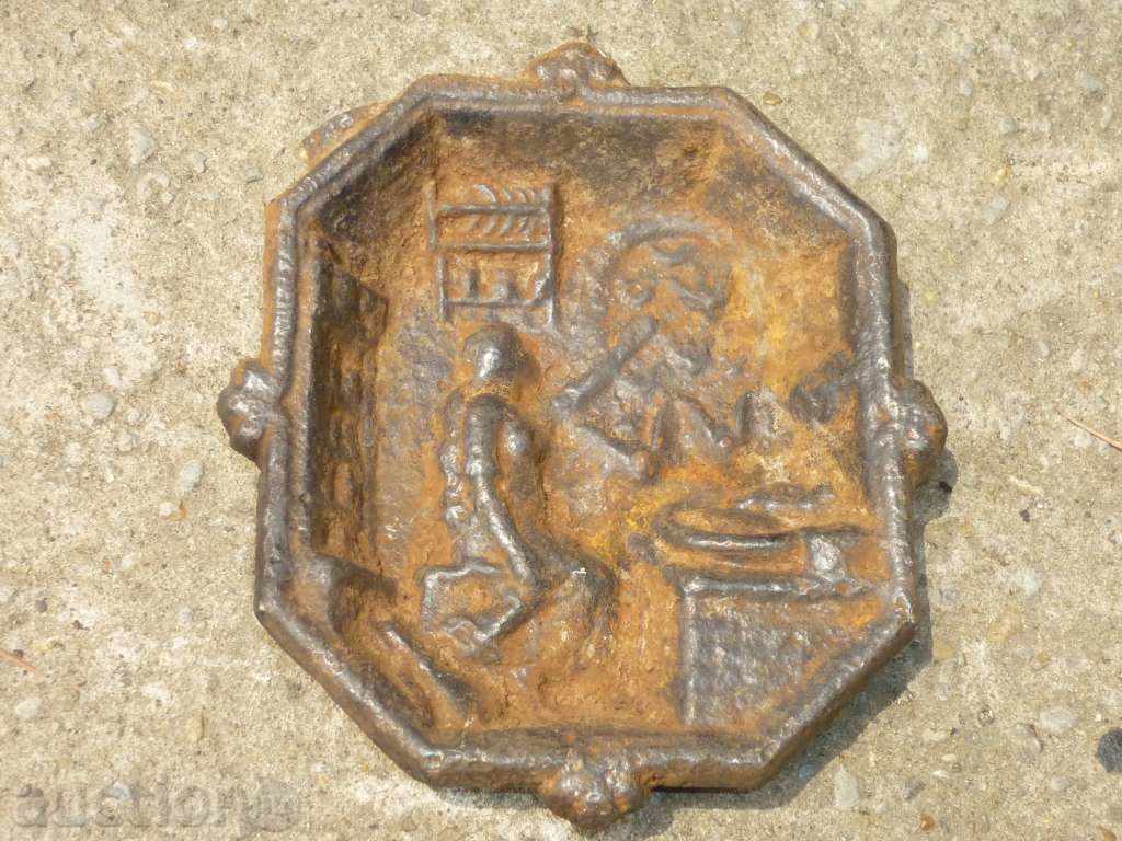 Ancient cast iron appliqué Ancient cast iron appliqué