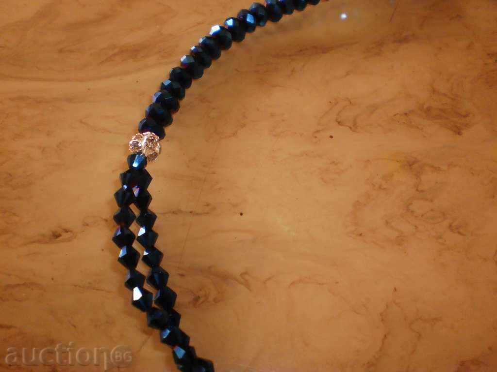 Аукцион Колие от стъклена мъниста-турско синьо Аукцион Колие от стъклена мъниста-турско синьо