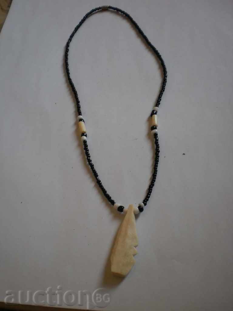 Κολιέ με κόκαλο καμήλας στο grunge στυλ-2 με τιμή 8.00 BGN | € 4.09 Κολιέ με κόκαλο καμήλας στο grunge στυλ-2 με τιμή 8.00 BGN | € 4.09