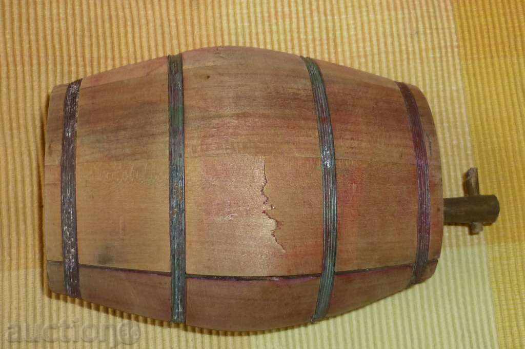 Παλιά ξύλινη pavuri