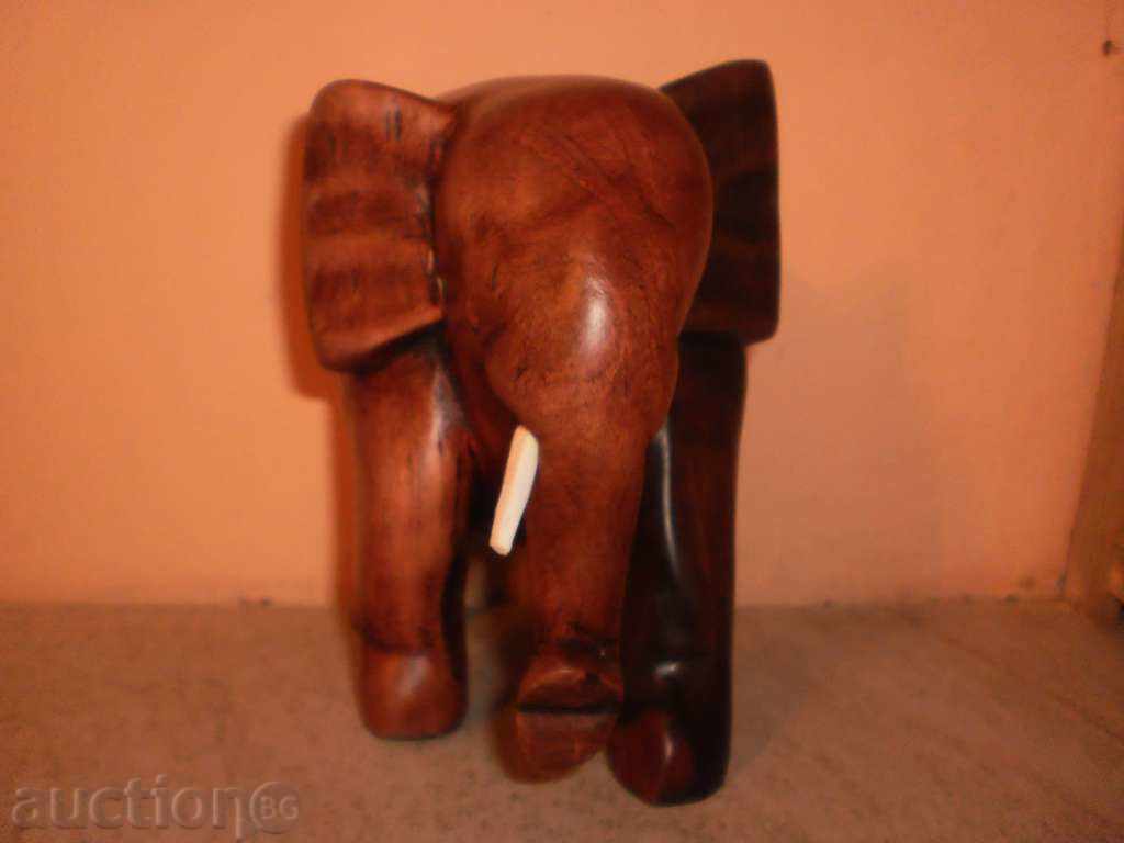 Elefant - o figură regală a abanosului regal cu preț 95.00 BGN | € 48.57