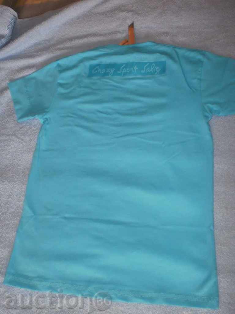 Luxury T-shirt for boy in turquoise color, size 140 with price 10.00 BGN | € 5.11 Luxury T-shirt for boy in turquoise color, size 140 with price 10.00 BGN | € 5.11