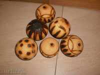 Decorative monkey balls