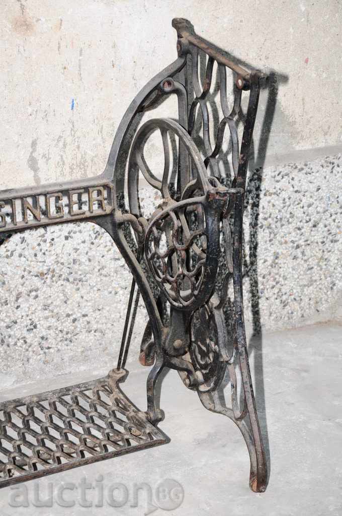 Метална основа от крачна шевна машина SINGER - 5