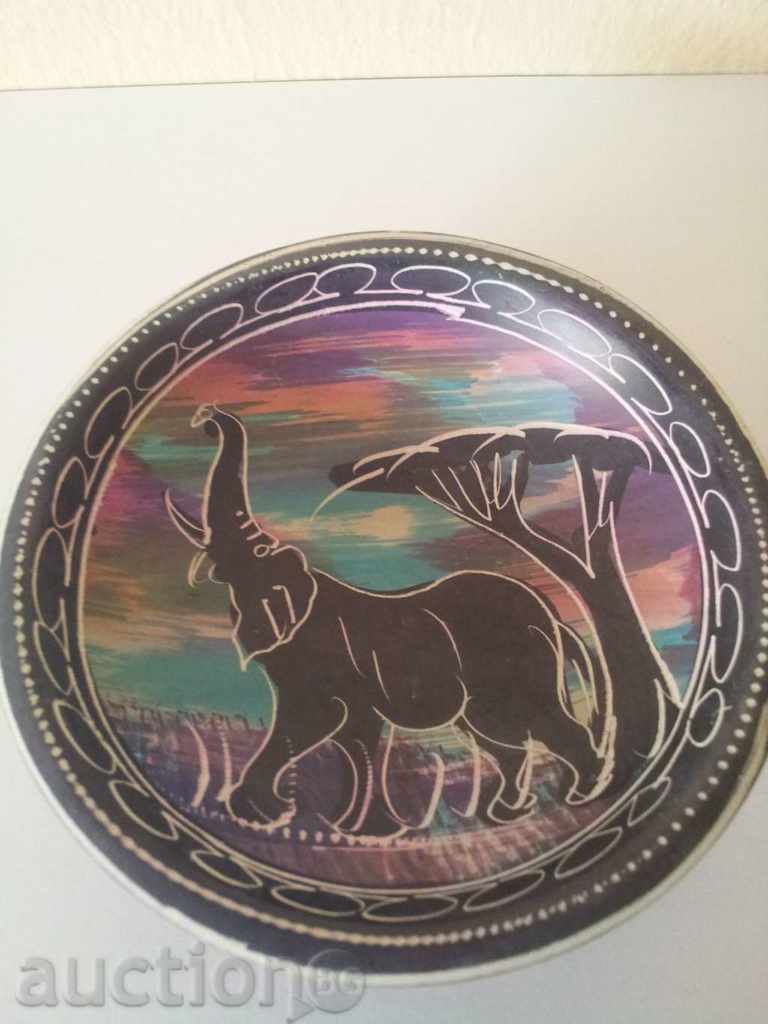 Auction Decorative bowl of soapstone-BIG 5-elephant, see price-2 Auction Decorative bowl of soapstone-BIG 5-elephant, see price-2