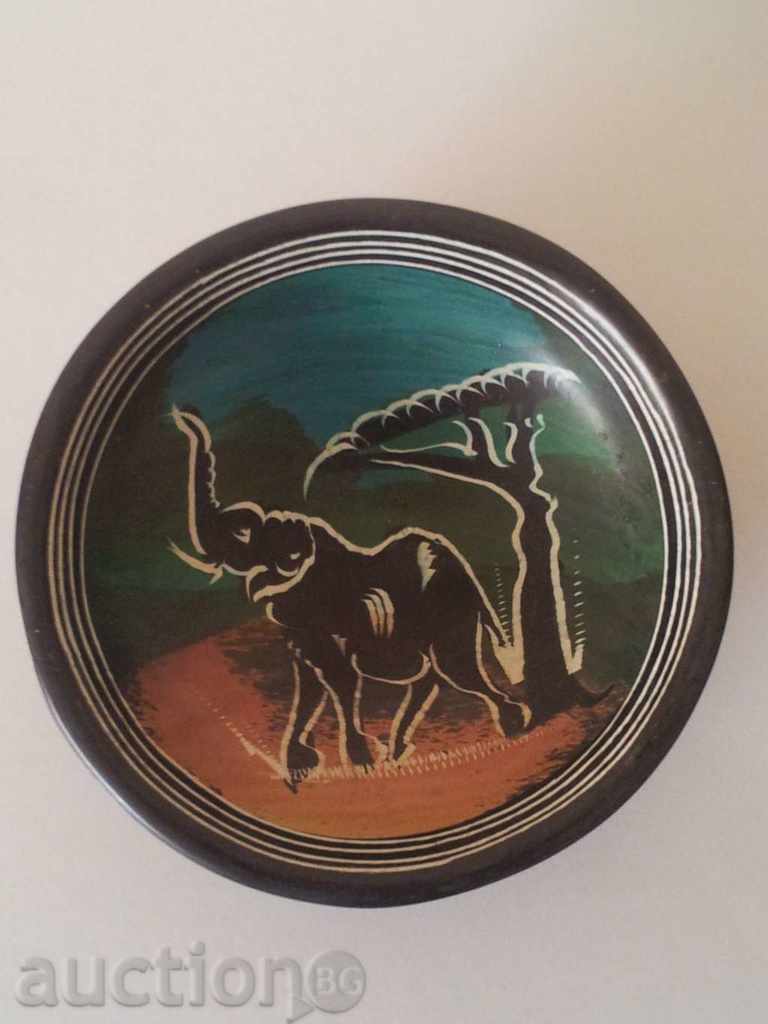 Auction Decorative bowl of soapstone-BIG 5-elephant, see price-3 Auction Decorative bowl of soapstone-BIG 5-elephant, see price-3