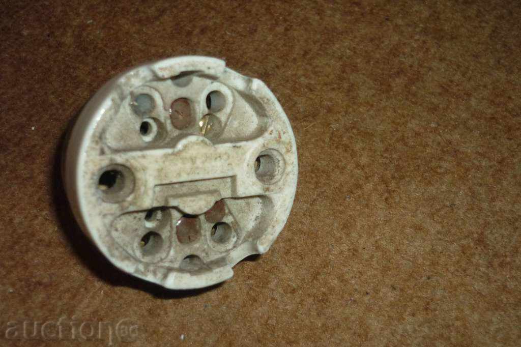 Δημοπρασία διακόπτη Αρχαία πορσελάνη από τις αρχές του εικοστού αιώνα Δημοπρασία διακόπτη Αρχαία πορσελάνη από τις αρχές του εικοστού αιώνα