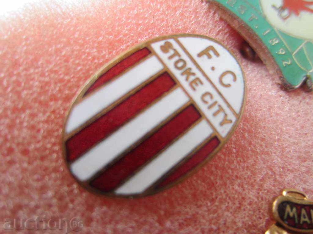 FOOTBALL CLUB-STOKE CITY-ENGLAND-BRONZE-ENAMEL!!! with price 11.00 BGN | € 5.62 FOOTBALL CLUB-STOKE CITY-ENGLAND-BRONZE-ENAMEL!!! with price 11.00 BGN | € 5.62