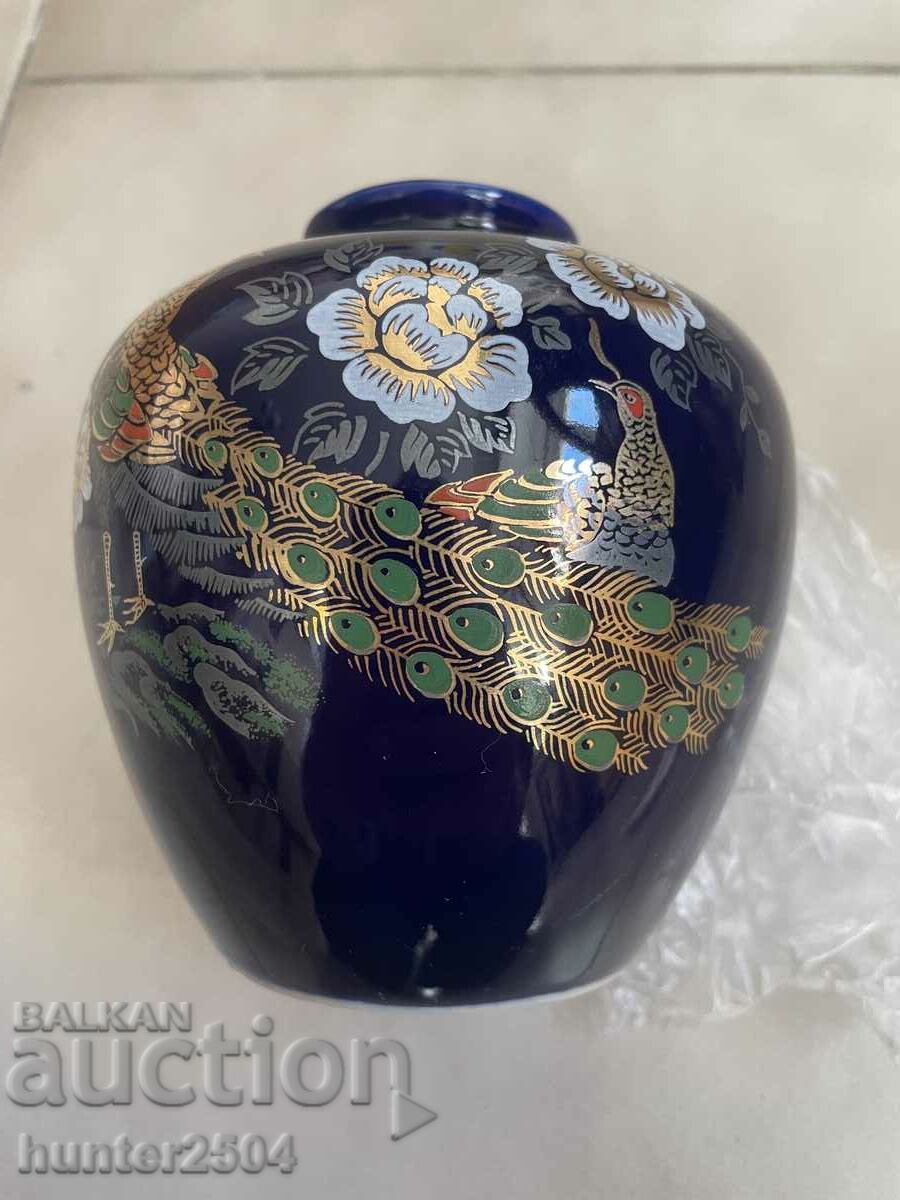 Vase Japan, Japan, colored hand-painted porcelain and gold edging. with price 34.95 BGN | € 17.87 Vase Japan, Japan, colored hand-painted porcelain and gold edging. with price 34.95 BGN | € 17.87