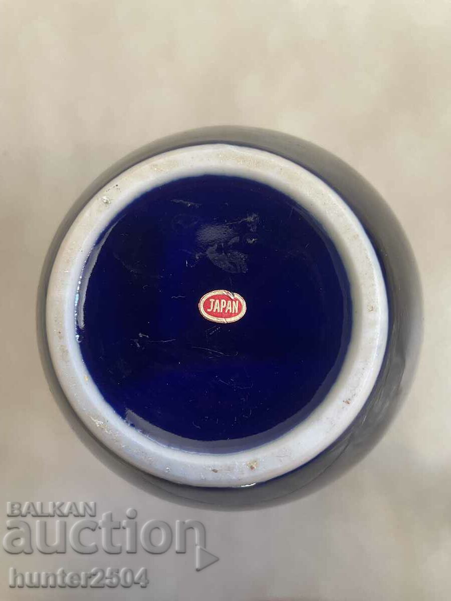 Vase Japan, Japan, colored hand-painted porcelain and gold edging. - 5 Vase Japan, Japan, colored hand-painted porcelain and gold edging. - 5