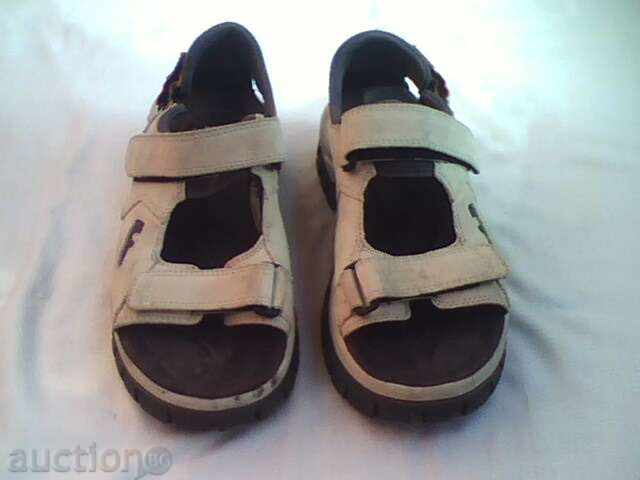 Auction VAGABOND sandals size 41. Auction VAGABOND sandals size 41.