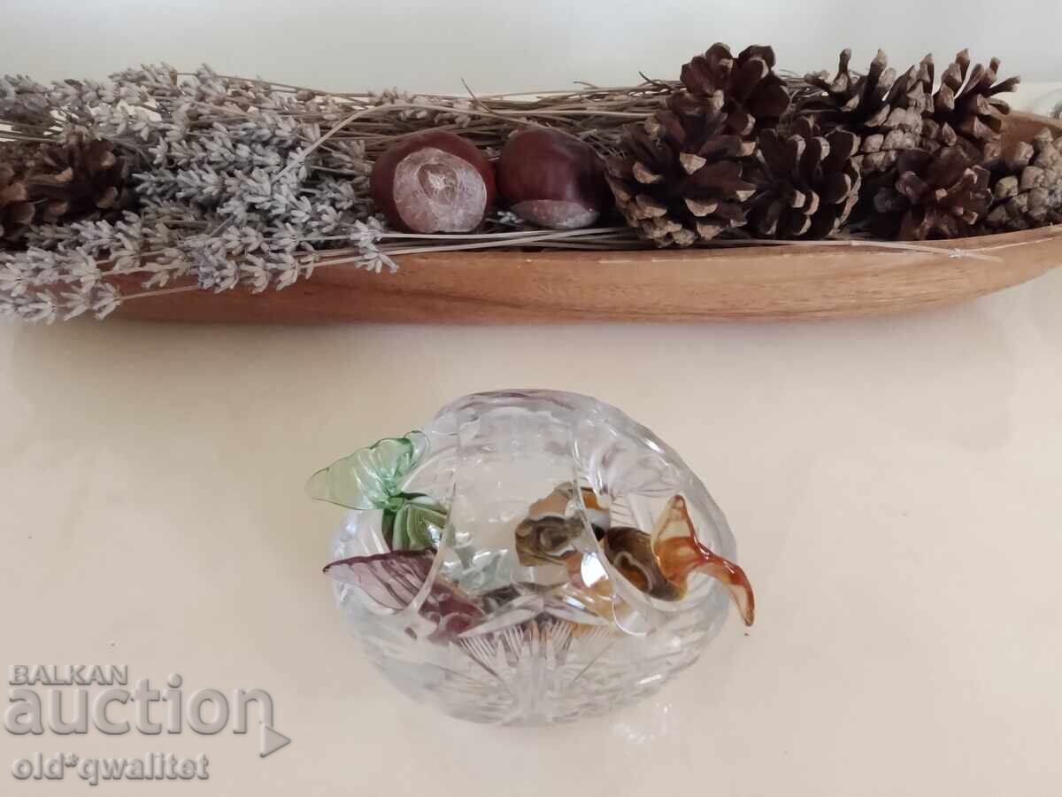 Beautiful crystal basket with Murano candies with price 197.00 BGN | € 100.72 Beautiful crystal basket with Murano candies with price 197.00 BGN | € 100.72
