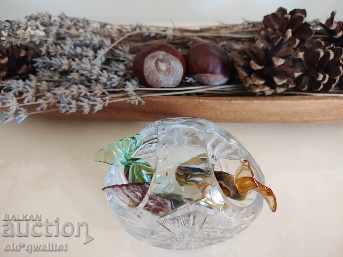 Auction Beautiful crystal basket with Murano candies Auction Beautiful crystal basket with Murano candies