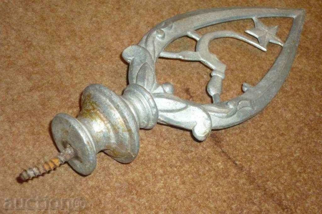 Доставка на Метален връх от социалистическо знаме Доставка на Метален връх от социалистическо знаме