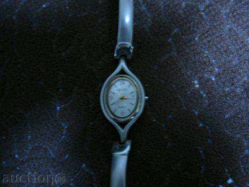 Hand clock "GUCCI" with price 5.00 BGN | € 2.56