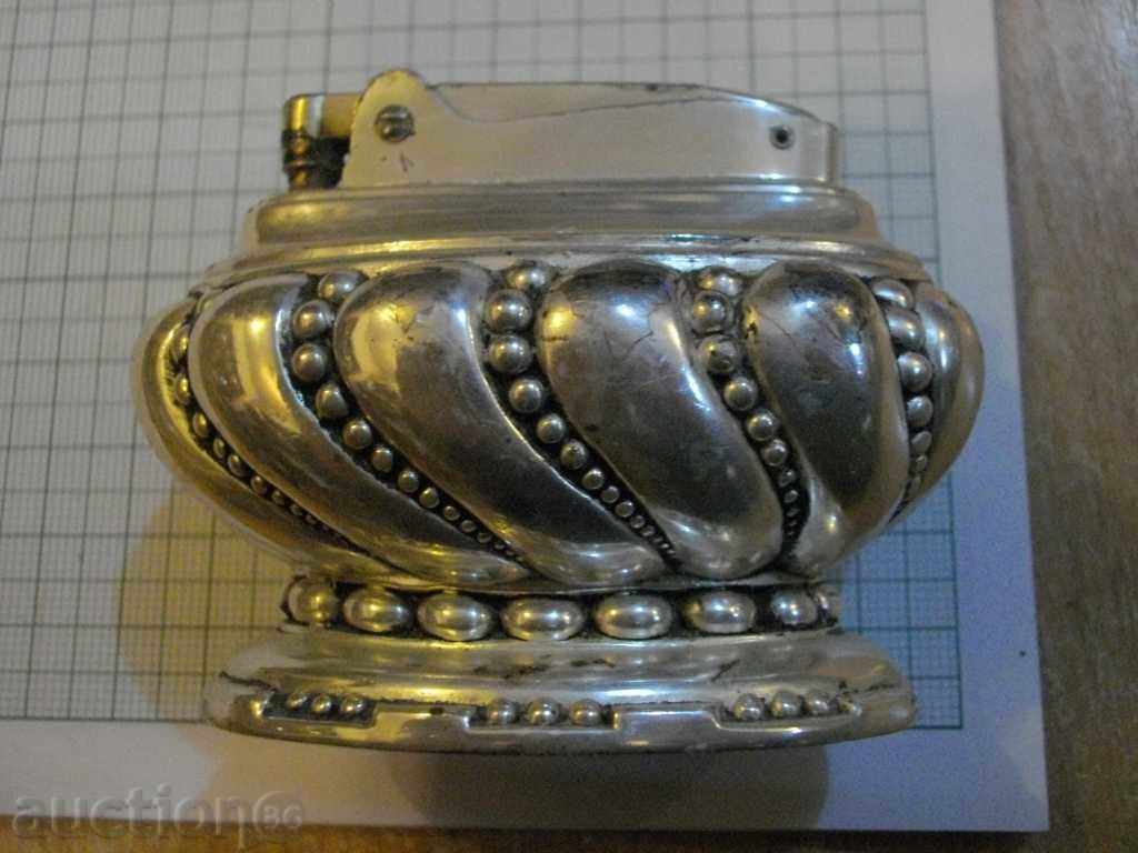 Lighter '' RONSON '' Gasoline Silver / 267.4 g / - 2 with price 80.00 BGN | € 40.90 Lighter '' RONSON '' Gasoline Silver / 267.4 g / - 2 with price 80.00 BGN | € 40.90