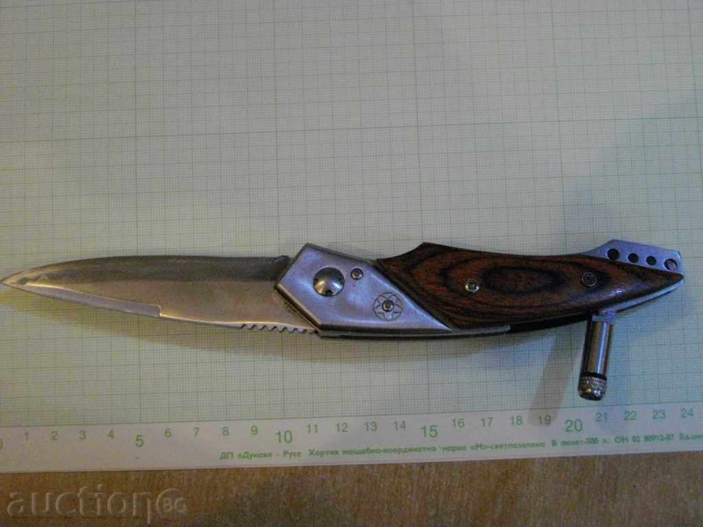 Auction Knife foldable with flashlight Auction Knife foldable with flashlight
