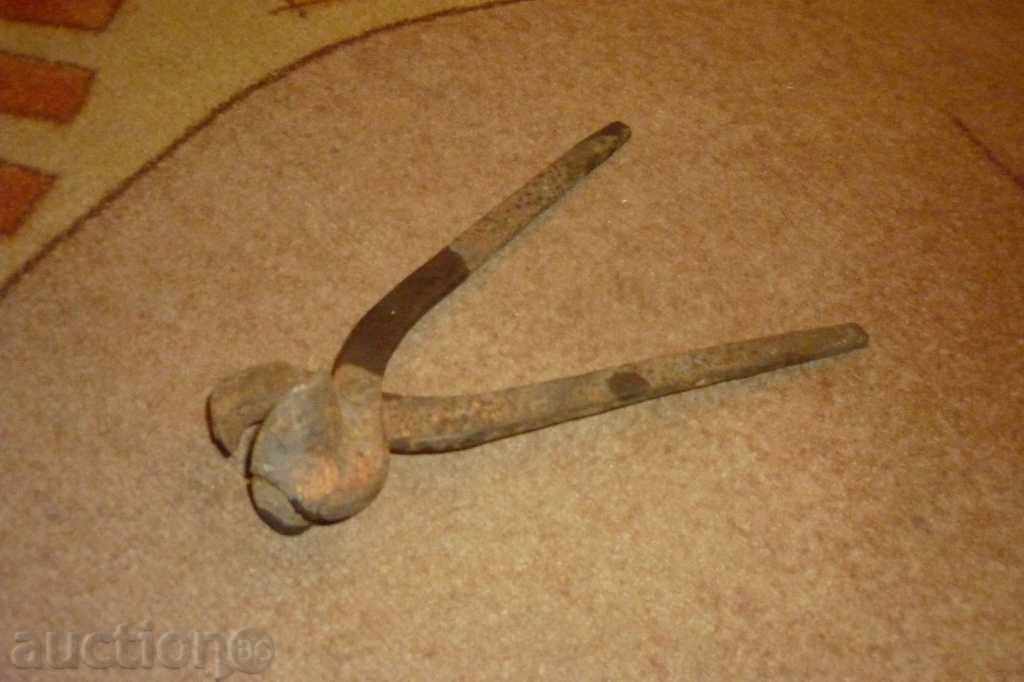 Anchor Profiled Pliers with price 29.00 BGN | € 14.83