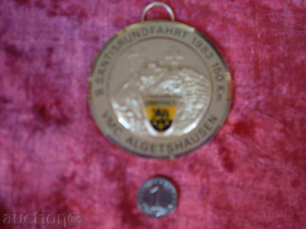 Auction  PLAQUE /medal/,Cycling 1983,150km.large 60mm.,gilt