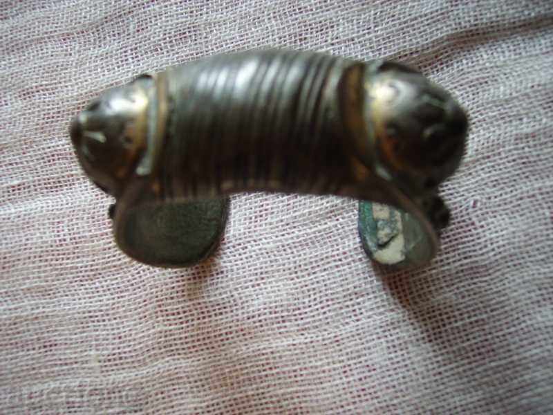 Delivery of I sell a bracelet