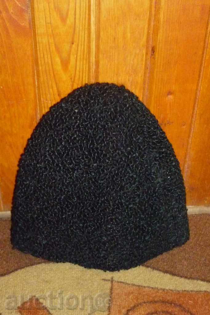 Ancient wool cap, cap, hat early twentieth century with price 56.00 BGN | € 28.63 Ancient wool cap, cap, hat early twentieth century with price 56.00 BGN | € 28.63