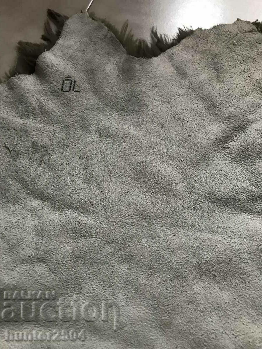 Cangur - piele, fin prelucrata 95/45 cm cu preț € 35.95 | 70.31 BGN