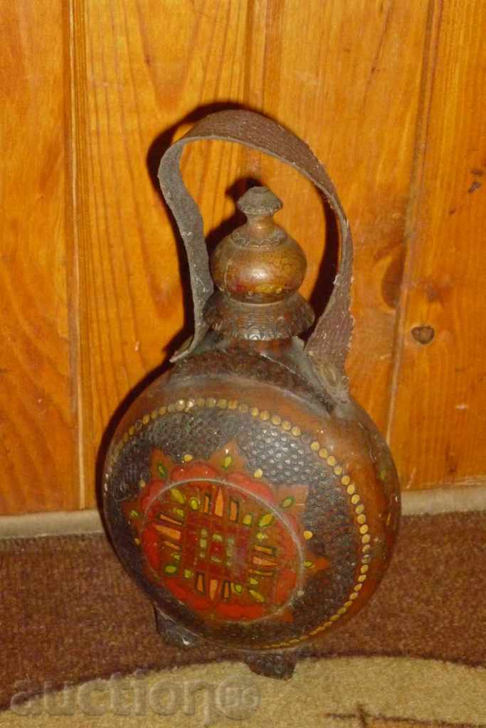 Bucurică veche pirografată, butoiaș, vas de băut