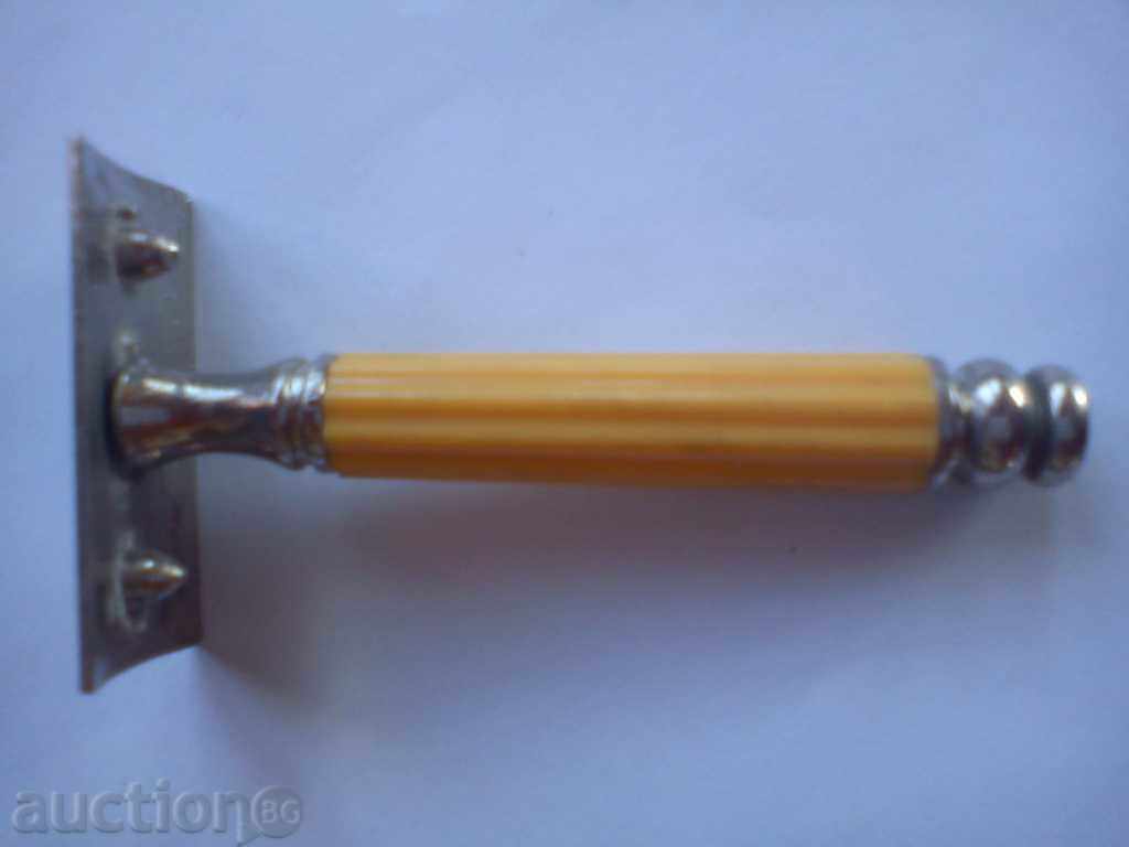 Старинна самобръсначка