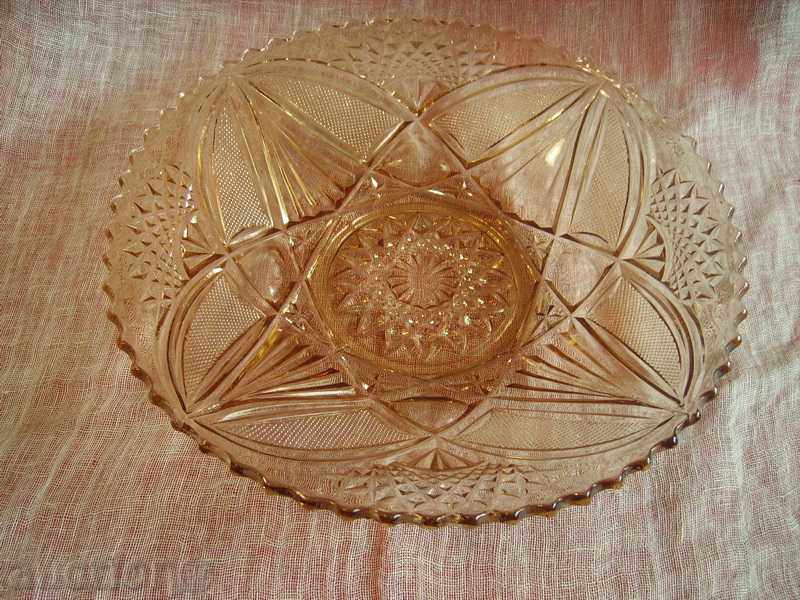 I sell the colorful glass fruit bowl with price 30.00 BGN | € 15.34 I sell the colorful glass fruit bowl with price 30.00 BGN | € 15.34