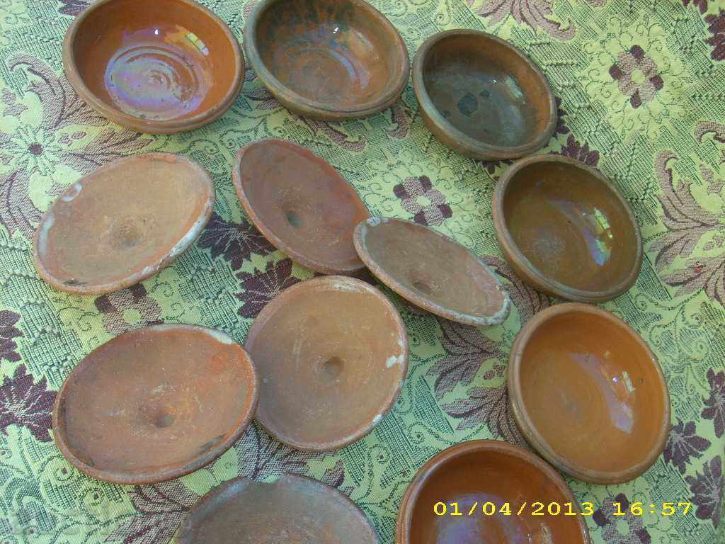 lot of 6 old pots with price 1.99 BGN | € 1.02