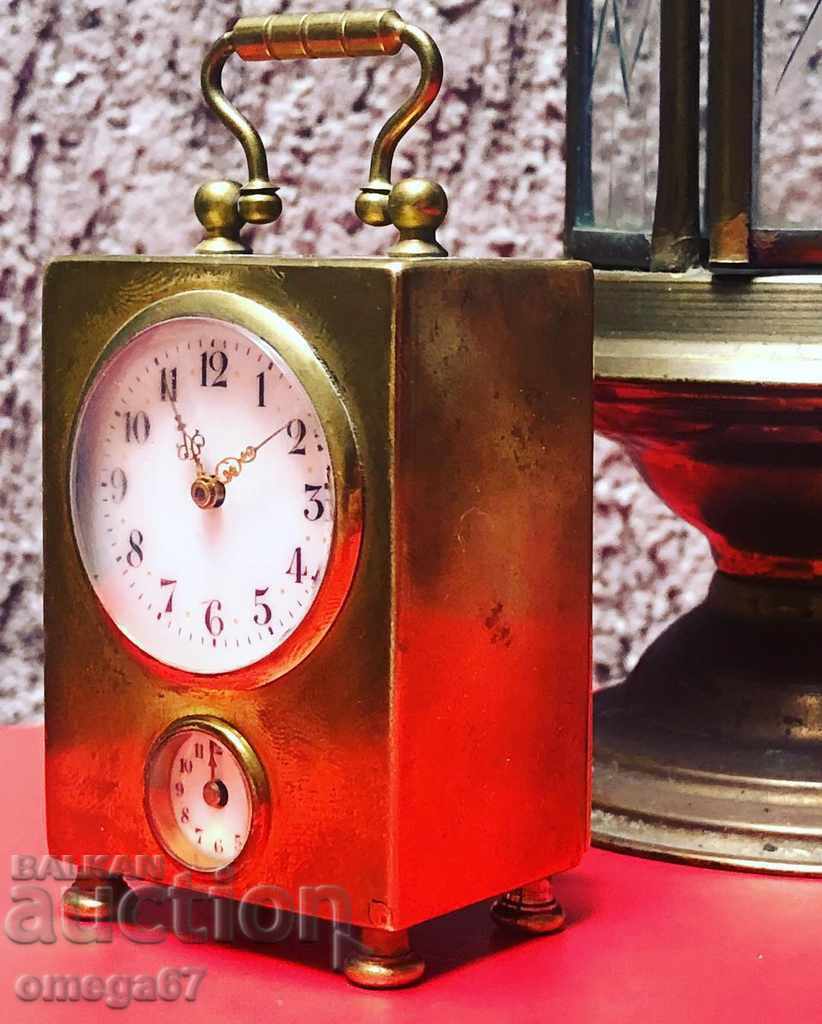 Auction Carriage alarm clock from the middle of the 19th century! Auction Carriage alarm clock from the middle of the 19th century!