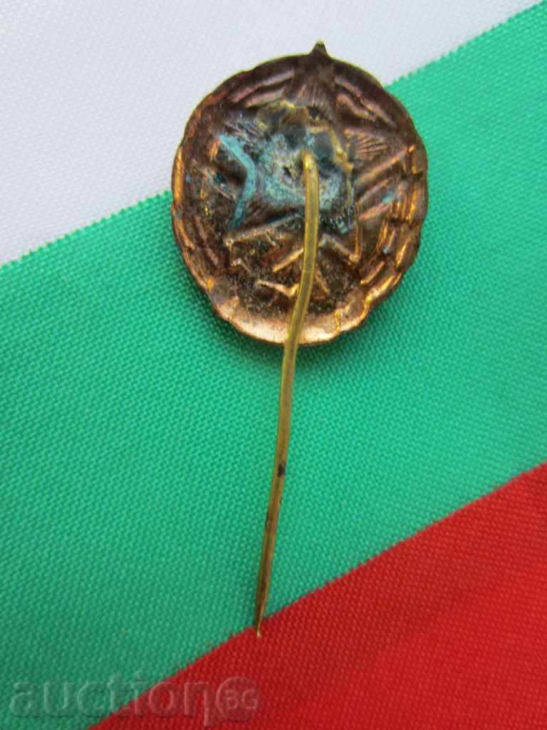 Auction FINE-HIGH QUALITY ENAMEL SIGN-1960s Auction FINE-HIGH QUALITY ENAMEL SIGN-1960s