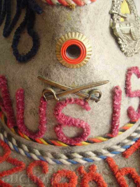 pălărie trofeu german cu preț 110.00 BGN | € 56.24 pălărie trofeu german cu preț 110.00 BGN | € 56.24