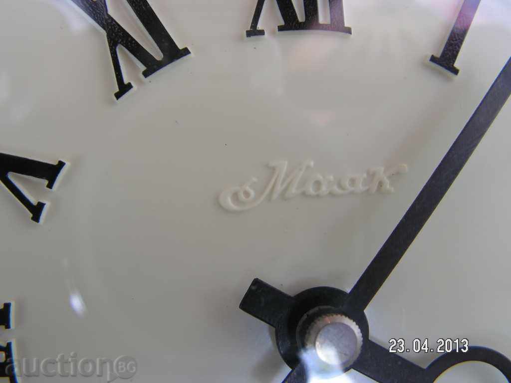 Delivery of 303. MAYAK THERMOMETER BAROMETER MECHANIC WORKS PERFECT