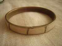 Πουλήστε βραχιόλι με μαργαριτάρια