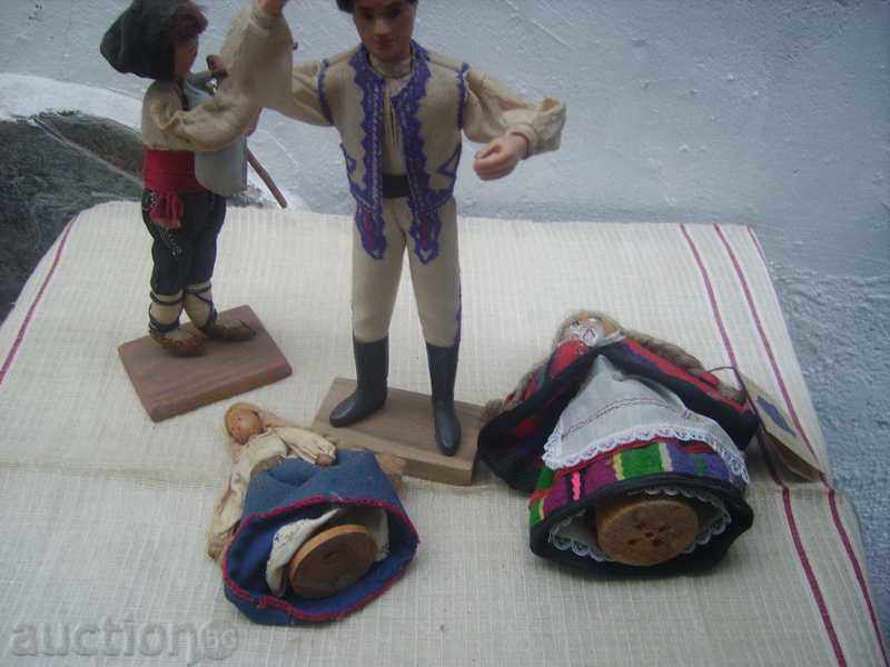 Auction I sell a lot of dolls in national costumes Auction I sell a lot of dolls in national costumes