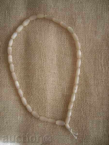 Vindem mici rozariu de perle cu preț 45.00 BGN | € 23.01