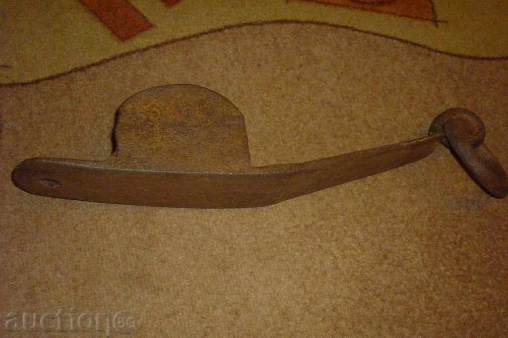 Wrought iron shoe, horse cart brake, wagon, car with price 39.00 BGN | € 19.94 Wrought iron shoe, horse cart brake, wagon, car with price 39.00 BGN | € 19.94